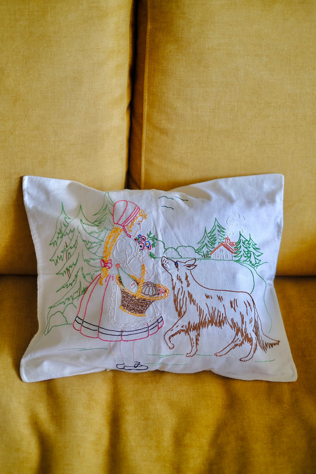 Copricuscino Ricamato