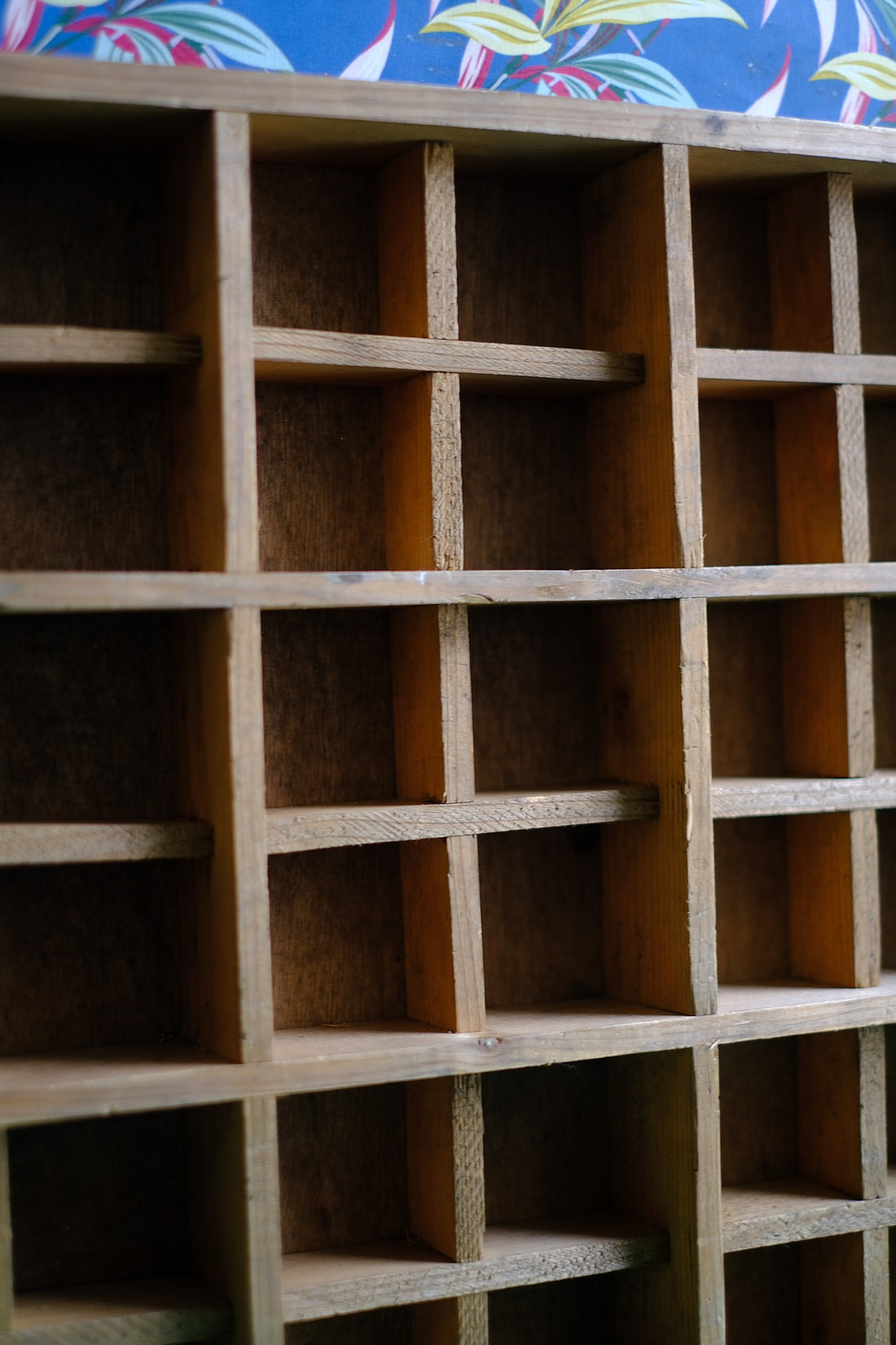 Mensola con divisori