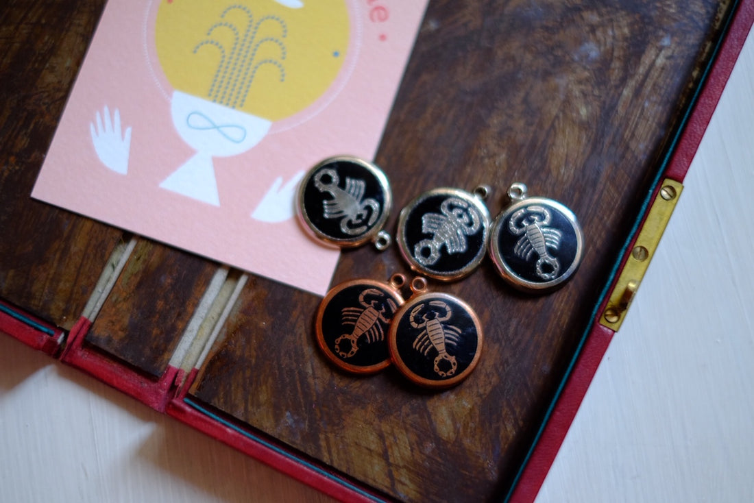 Medaglietta vintage segno zodiacale