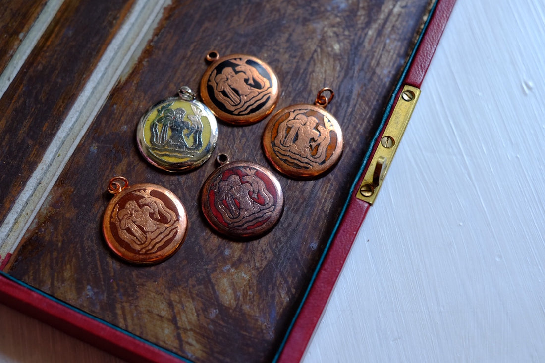 Medaglietta vintage segno zodiacale