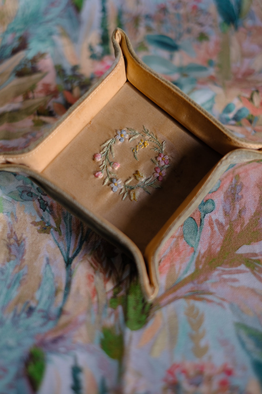 Svuota tasche ricamato